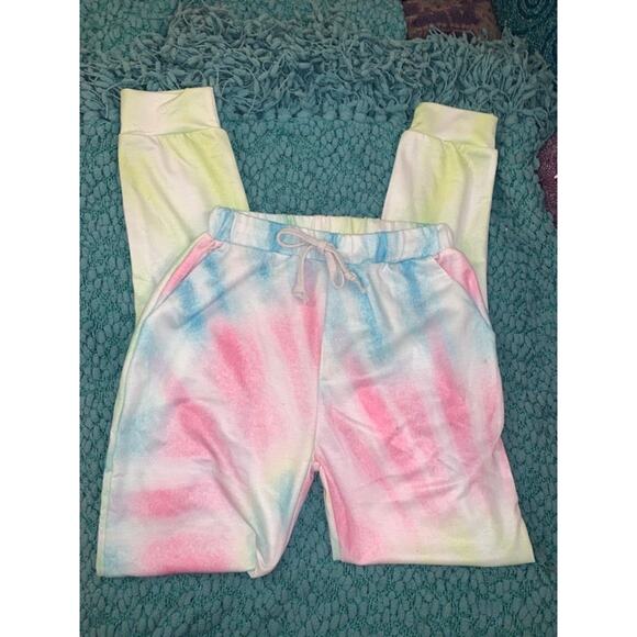 NEW TIE DYE SWEATSUIT OR LOUNGEWEAR JOGGERS SET OR PAJAMAS - TOP & PANTS - Picture 4 of 6